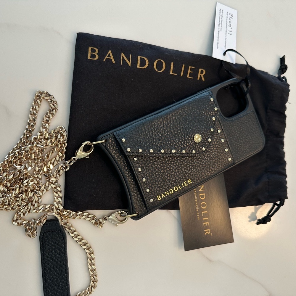 Bandolier "Mona" in black with gold hardware. For iPhone 11.